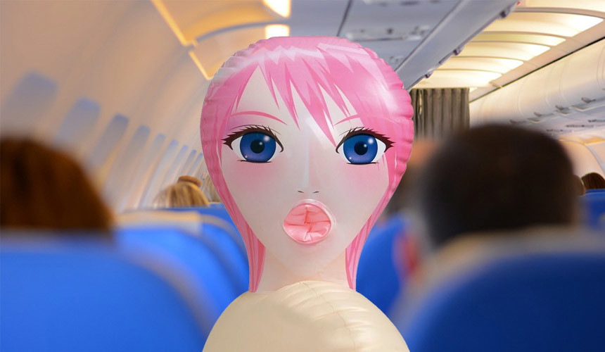 Самолёт совершил вынужденную посадку из-за секс-куклы
