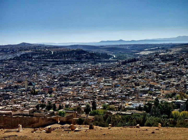 Фотоотдых. Как выглядят синий город в Марокко и оазис вдоль самой большой реки в стране