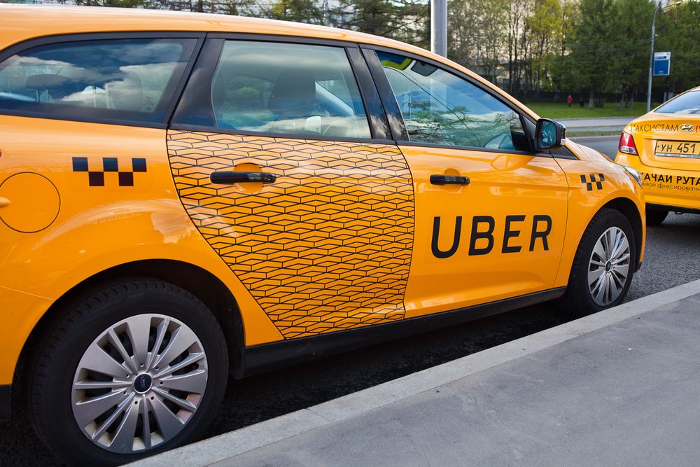 Верховный суд вынес решение о введении ограничений на выдачу лицензий VTC, по которым работают Uber и Cabify
