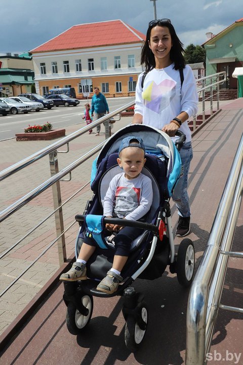В Воложинском районе открыли первую в стране экологическую тропу для людей с инвалидностью