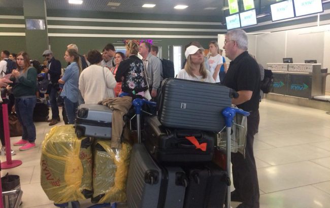 МИД Беларуси сообщил о серьезных сложностях с вылетом белорусских туристов из Киева