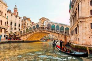 Как власти Венеции повлияли на стоимость прогулок по воде