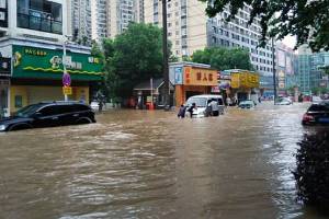 Тайфун «Яги» нарушил движение поездов и авиасообщение в Китае