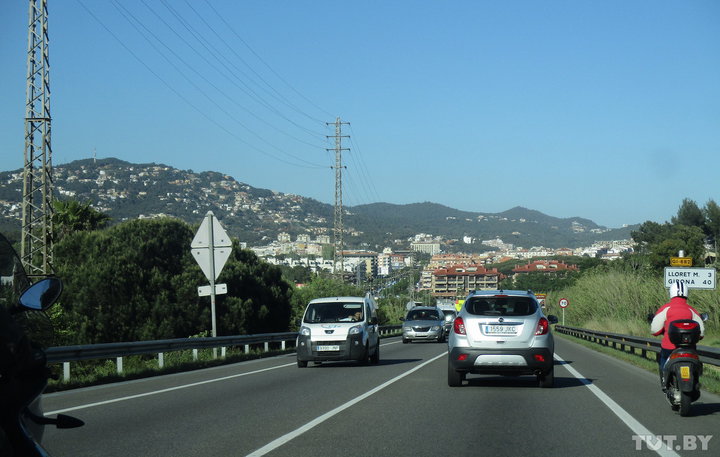 На авто по Испании: 100 евро за разговор по мобильнику за рулем и особенности обгона