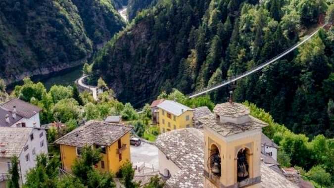 В Италии открывается тибетский мост, подобных которому нет в Европе