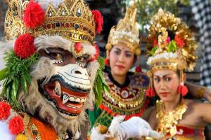 Новый год на Бали: с кем улететь дешевле