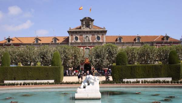 Сколько стоит жить рядом с парламентом: самые дорогие квартиры – в Пальме, Барселоне и Овьедо
