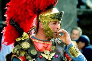 Центурионов и гладиаторов вынудили покинуть улицы Рима