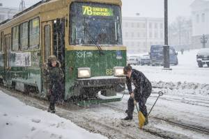 Германия и Австрия утонула в снегу, Греция — замерзла
