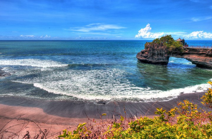 Власти Бали хотят ввести налог для иностранных туристов