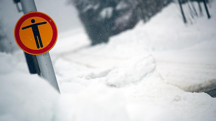 Трое туристов погибли из-за снегопадов в Австрии, четверых ищут