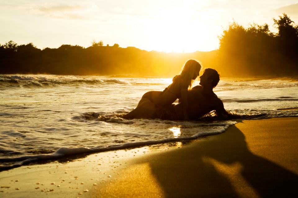 Секс на пляже: похотливые туристы испортили природу Ибицы
