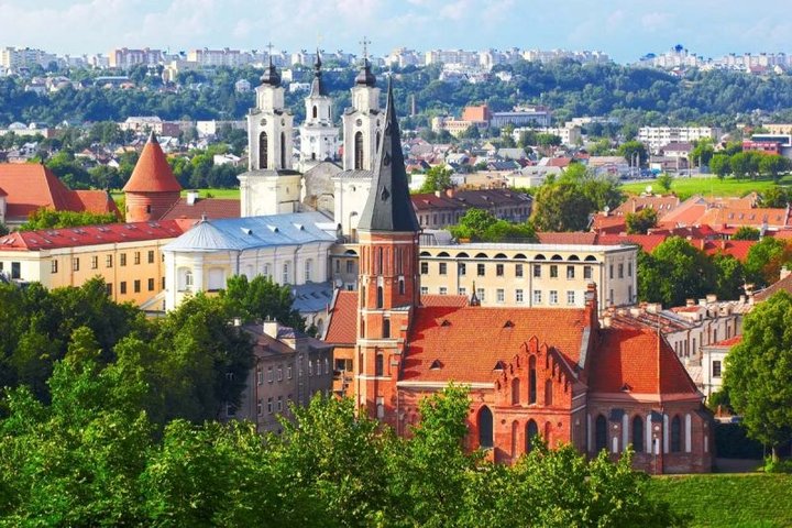 В Гродно появятся новые автобусные рейсы: в Варшаву и Каунас, с заездом в аэропорты