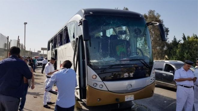 В Египте бомба взорвалась рядом с туристическим автобусом: есть пострадавшие
