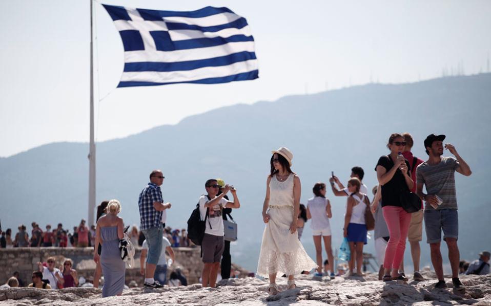 Греция: российские туристы вошли в шестерку самых массовых
