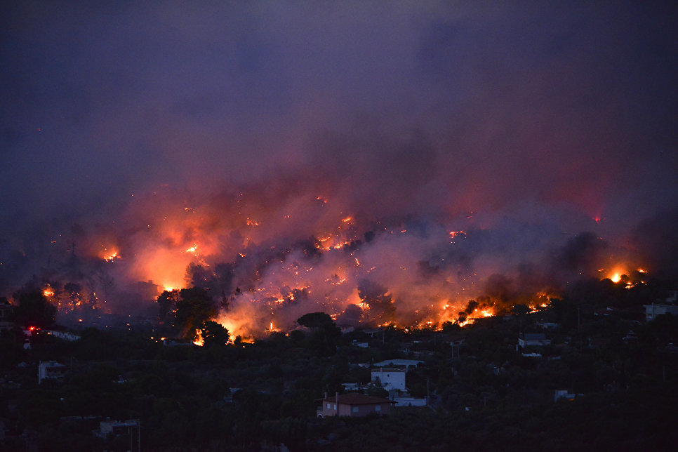 В Турции эвакуируют туристов из-за лесных пожаров на Мармара, эксперты описали ситуацию на греческой Эвбее