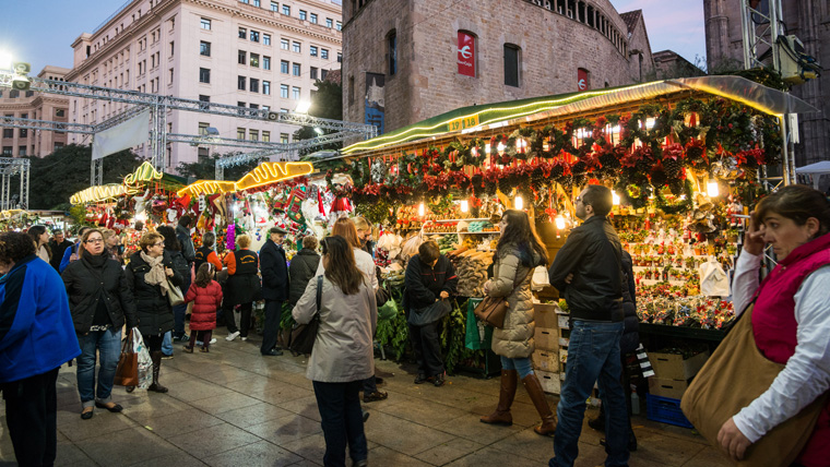 Лучшие рождественские рынки Барселоны 2019 для покупки необычных подарков