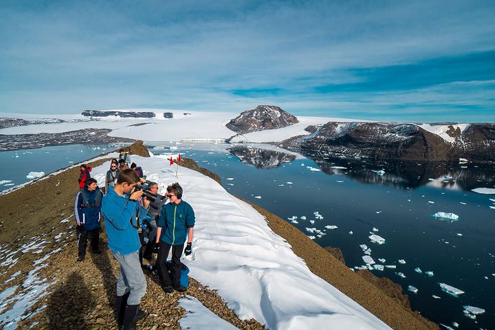 Гигантские айсберги и прогулка по леднику. Белоруска о поездке в Антарктиду перед самой эпидемией