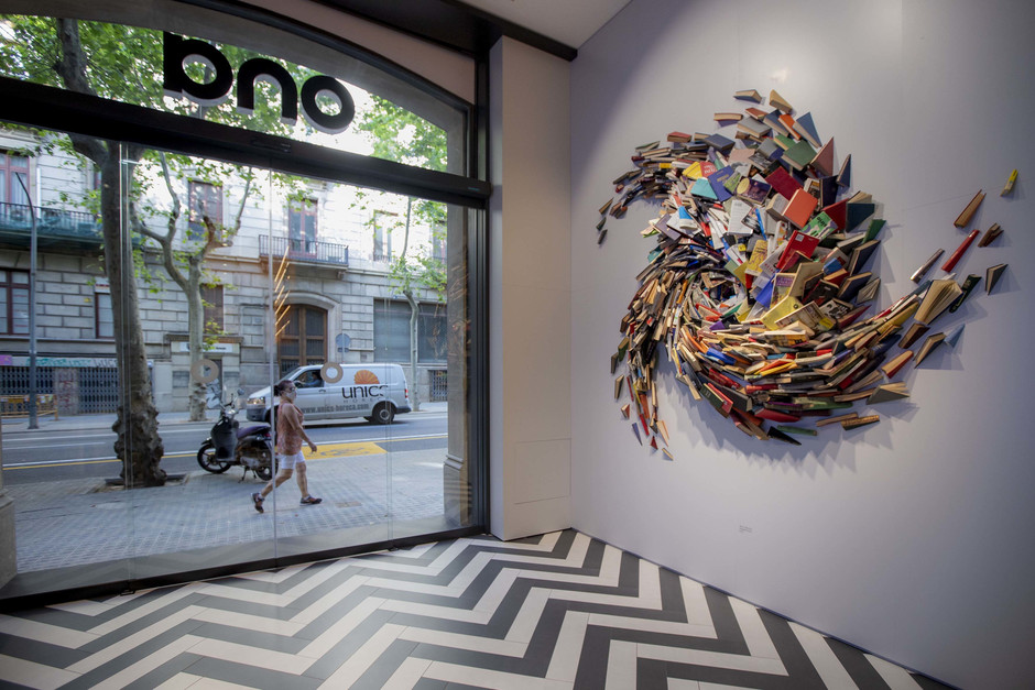 В Барселоне открылся новый книжный магазин Ona Llibres