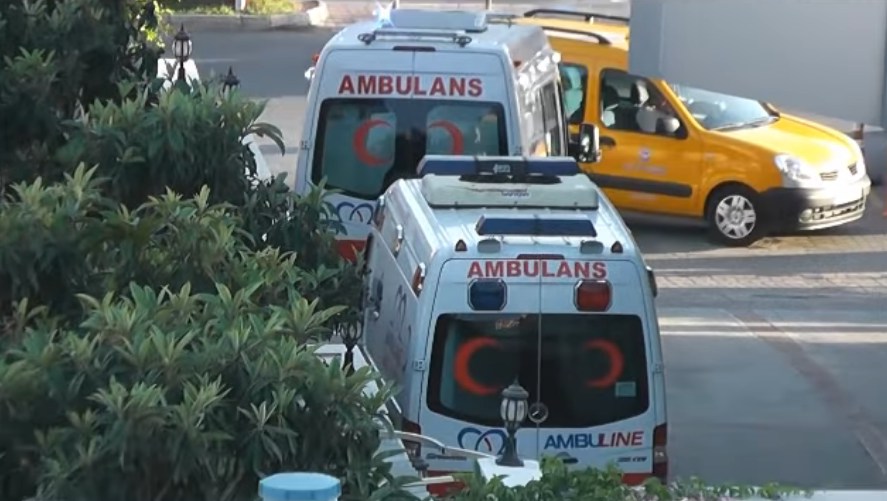 Российскую туристку в Турции насмерть задавил микроавтобус отеля