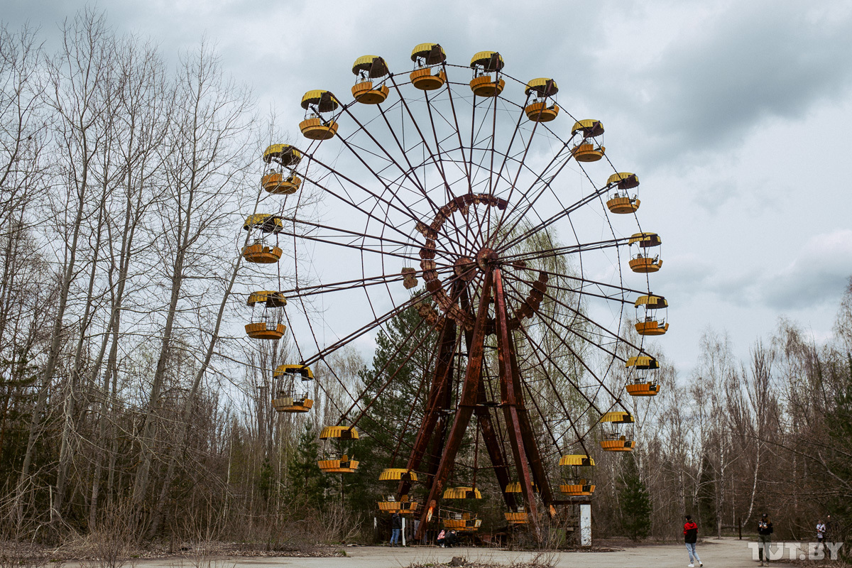 Город-призрак, Чернобыльская АЭС, «Рыжий лес» и секретная «Дуга-1». Как выглядит Чернобыльская зона 35 лет спустя