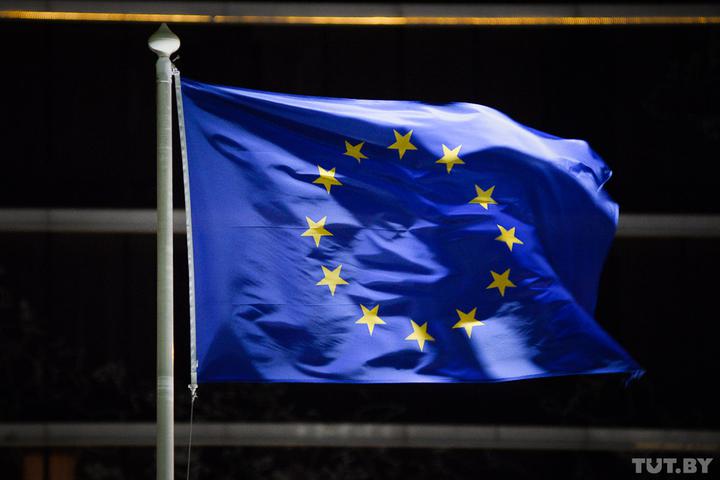 ЕС намерен принимать туристов, привитых одобренными европейским регулятором препаратами