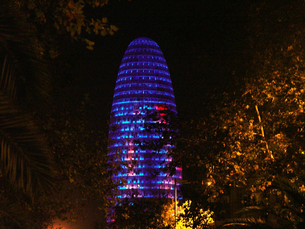 На башне Torre Agbar в Барселоне откроется смотровая площадка