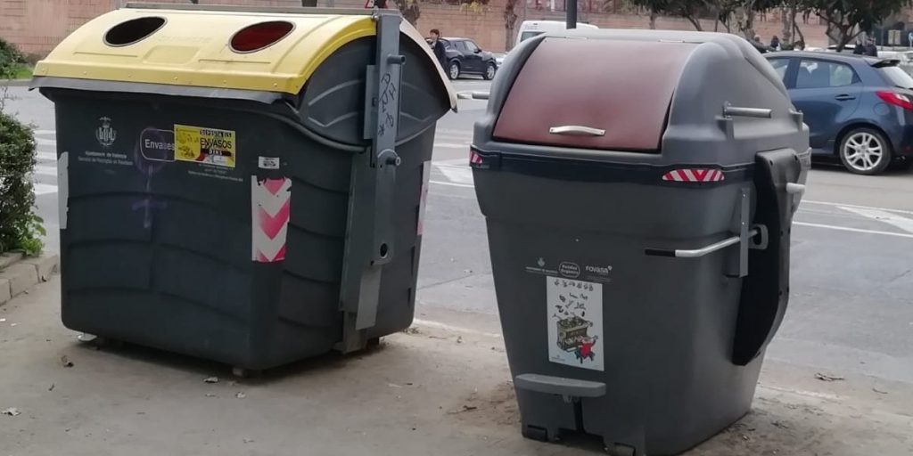 Коричневые мусорные контейнеры в Валенсии: что туда выбрасывать